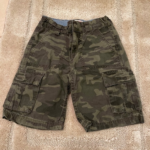 Levis Camo Cargo Shorts 